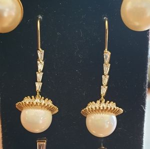 Pearl diamond earrings